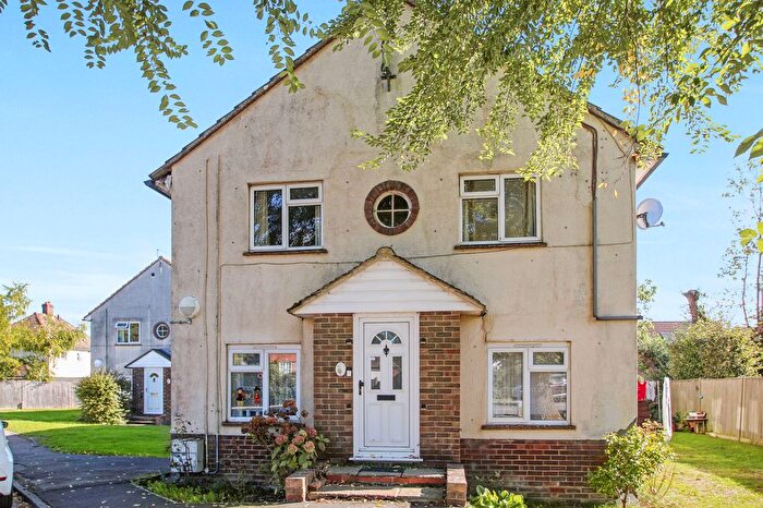 2 Bedroom Flat For Sale In High Street, Rolvenden, TN17