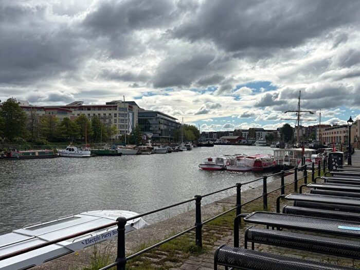 2 Bedroom Flat To Rent In Steamship House, Gas Ferry Road, Bristol, BS1