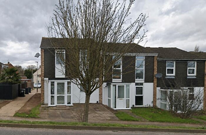 3 Bedroom Terraced House For Sale In Goodwood Road, Leicester, LE5