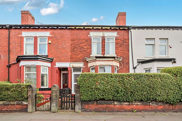 3 Bedroom Terraced House For Sale In Laindon Road, Manchester, M14