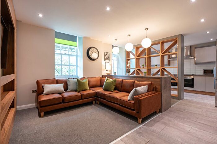 7 Bedroom Flat To Rent In Jesmond View, Newcastle, NE2