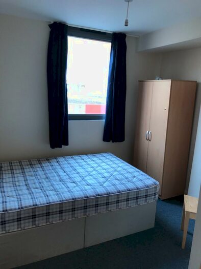 1 Bedroom Flat To Rent In Salisbury Street, Southampton, Hampshire, SO15