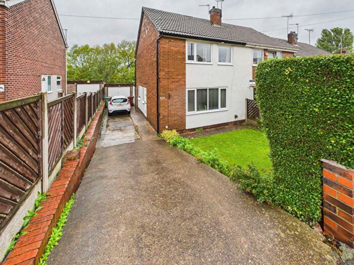 3 Bedroom Semi-detached House To Rent In Northfield Drive, Pontefract, WF8