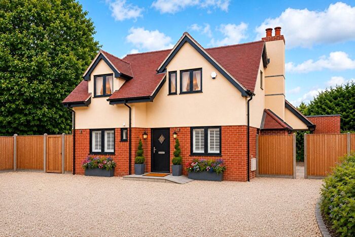 4 Bedroom Detached House For Sale In Great Austins, Farnham, Surrey, GU9
