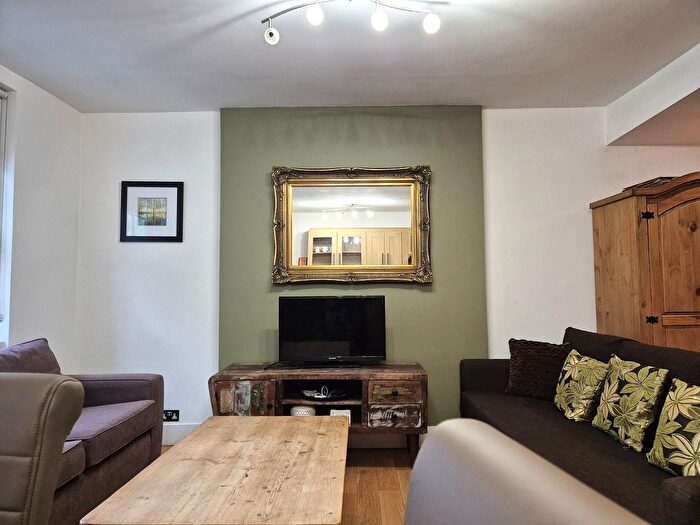 1 Bedroom Flat To Rent In Melcombe Street, London, NW1