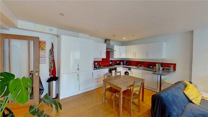 2 Bedroom Apartment To Rent In Furley Road, London, SE15