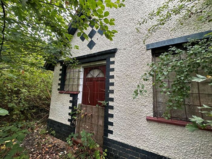 3 Bedroom Semi Detached House For Sale In Blackbrook Road, Holly Hall, Dudley, West Midlands, DY2
