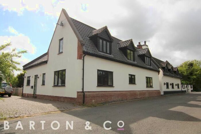 3 Bedroom Detached House For Sale In The Street, Morton On The Hill, Norwich, NR9