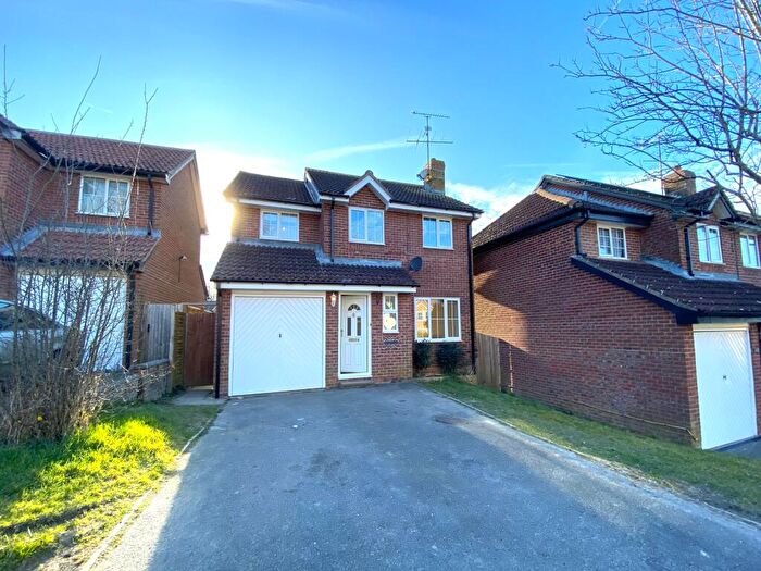 4 Bedroom Detached House To Rent In The Oaks, Haywards Heath, RH16