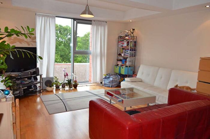 2 Bedroom Flat To Rent In Hermit Road, Canning Town, E16