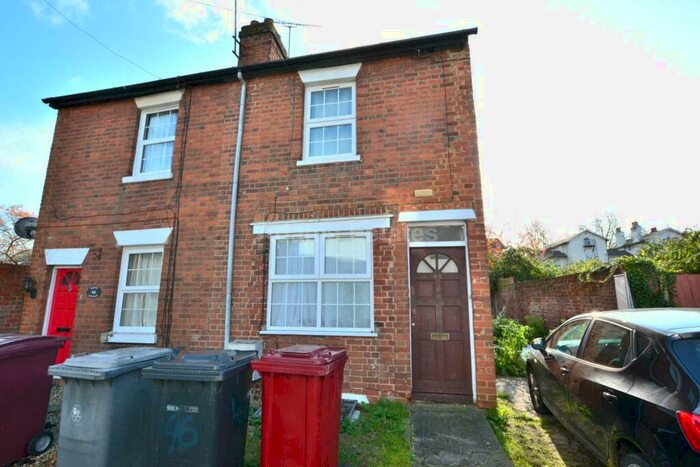 4 Bedroom Semi-Detached House To Rent In Eldon Terrace, Reading, RG1