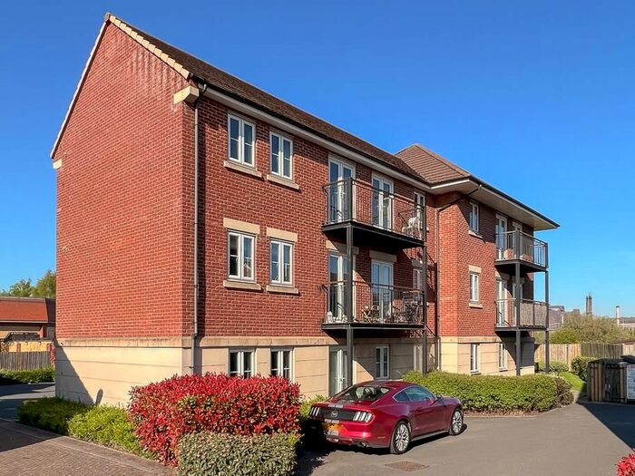 2 Bedroom Flat To Rent In Gadwall Way, Scunthorpe, DN16