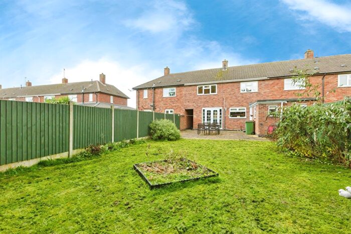 3 Bedroom Terraced House For Sale In Chester Road, Blaby, Leicester, LE8