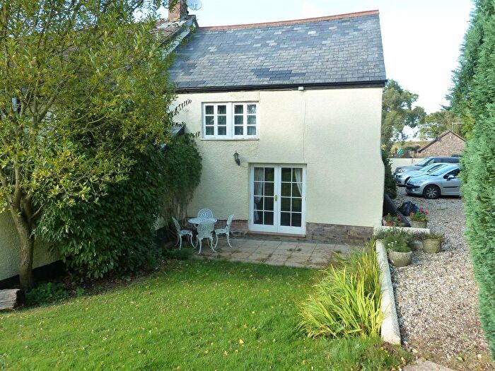 1 Bedroom Flat To Rent In Rull Lane, Cullompton, EX15