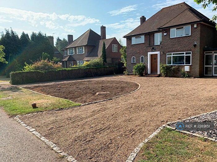 4 Bedroom Detached House To Rent In School Close, High Wycombe, HP11