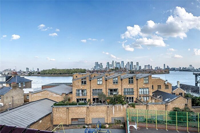2 Bedroom Flat For Sale In Aylmer House, Eastney Street, Greenwich, London, SE10