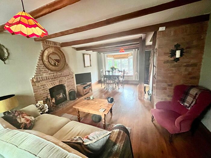 2 Bedroom Cottage For Sale In Toad Hall, Mount Pleasant, Stoke Goldington, Milton Keynes, Mk Ll, Newport Pagnell, MK16