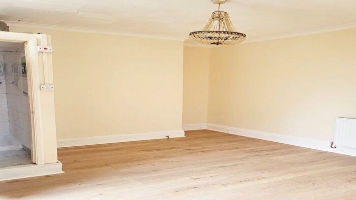 1 Bedroom Flat To Rent In Burch Road, Gravesend, DA11