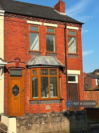 3 Bedroom Semi-Detached House To Rent In Woodland Road, Halesowen, B62