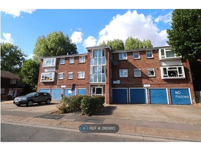 1 Bedroom Flat To Rent In Thamesmead, London, SE28