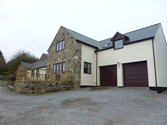 3 Bedroom Cottage To Rent In Llanfynydd, Wrexham, LL11