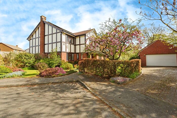 4 Bedroom Detached House For Sale In Greenwich Close, Narborough, Leicester, LE19