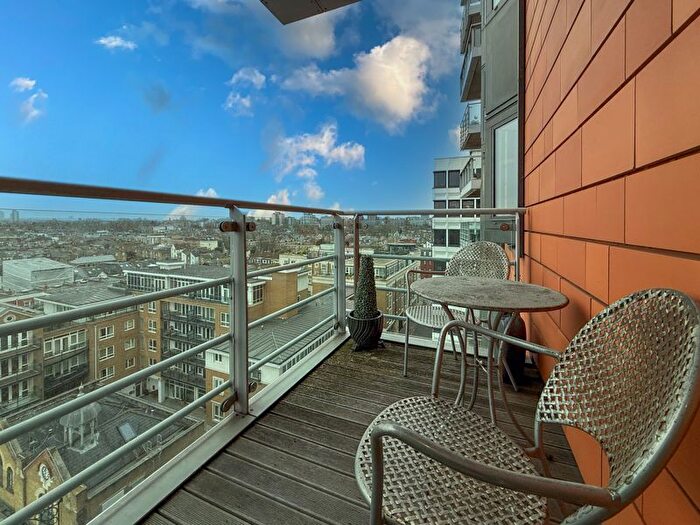 2 Bedroom Flat To Rent In Brewhouse Lane, London, SW15