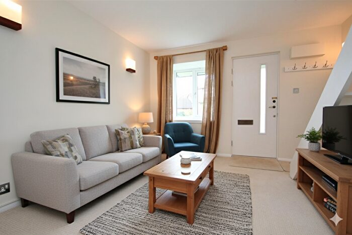 1 Bedroom End Of Terrace House For Sale In Broad Hinton, Twyford, Reading, Reading, Berkshire, RG10