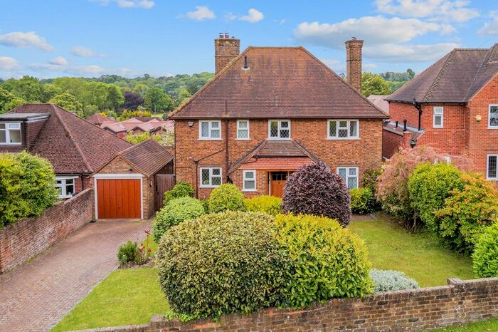 3 Bedroom Detached House For Sale In Upper Road, Denham, Uxbridge, UB9