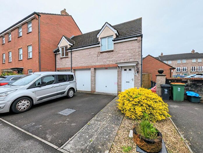 2 Bedroom Coach House To Rent In Grosmont Way, Newport, Gwent, NP10