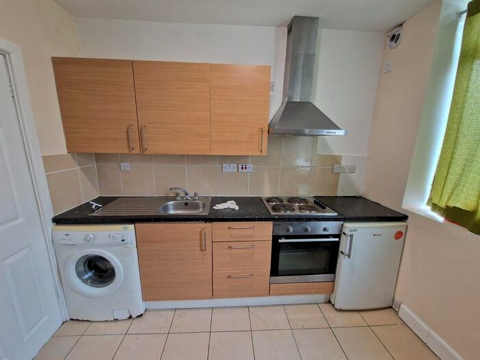 Studio To Rent In Normanton Road, Derby, DE1