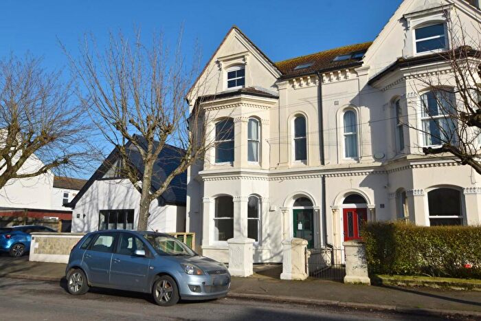 1 Bedroom Flat For Sale In St. Leonards Road, Hythe, CT21