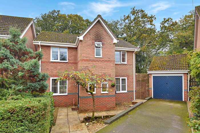 3 Bedroom Detached House For Sale In Culm Valley Way, Uffculme, EX15
