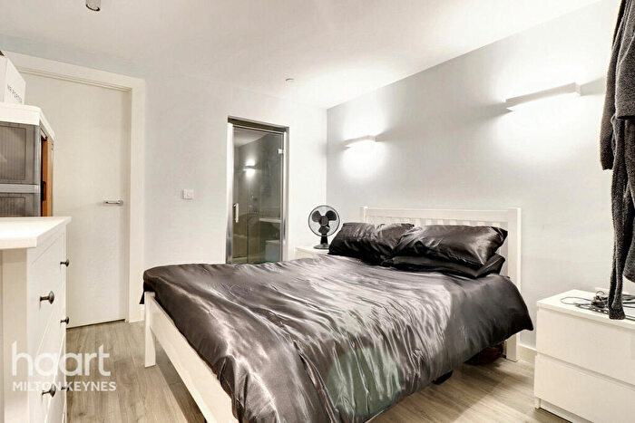 1 Bedroom Apartment For Sale In Upper Third Street, Milton Keynes, MK9
