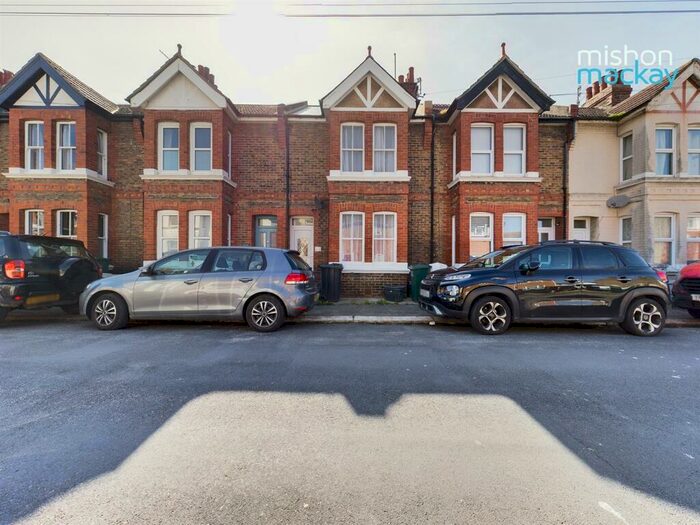 3 Bedroom Terraced House To Rent In Crown Road, Portslade, BN41