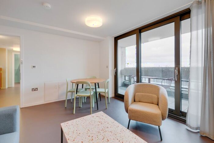 3 Bedroom Apartment To Rent In Balfron Tower, St Leonards Road, Poplar, E14