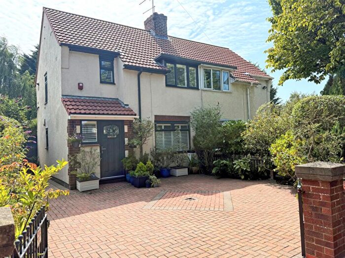 2 Bedroom Semi-Detached House For Sale In Greenwood Avenue, Hull, HU6