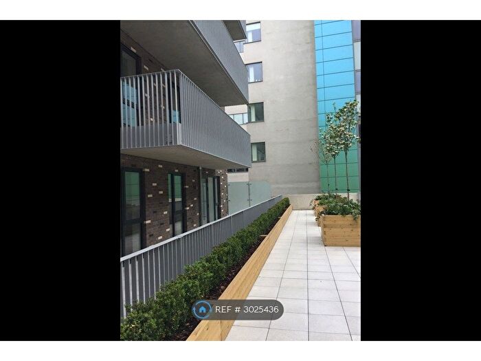 1 Bedroom Flat To Rent In Windsor Road, Slough, SL1
