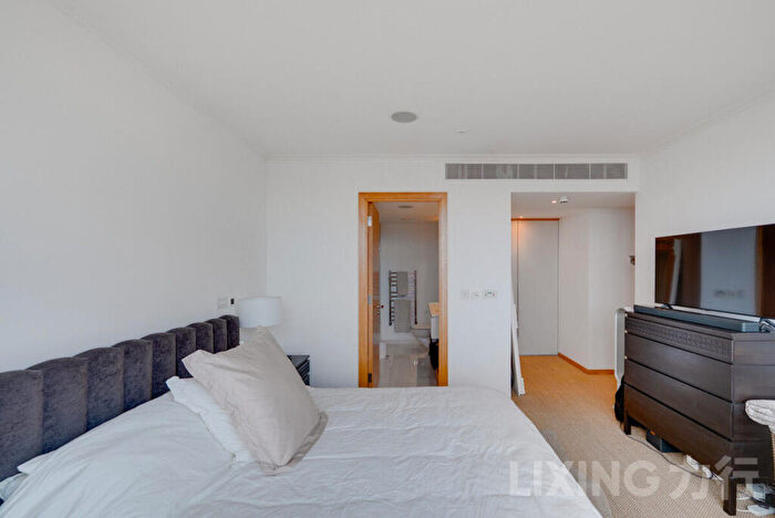 2 Bedroom Apartment To Rent In Hertsmere Road, Canary Wharf, E14