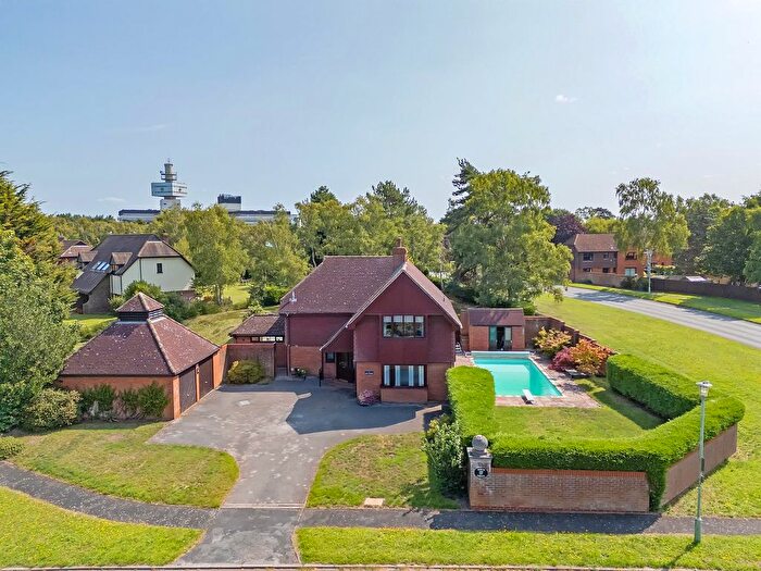 3 Bedroom Detached House For Sale In Birch Grove, Martlesham Heath, Ipswich, IP5