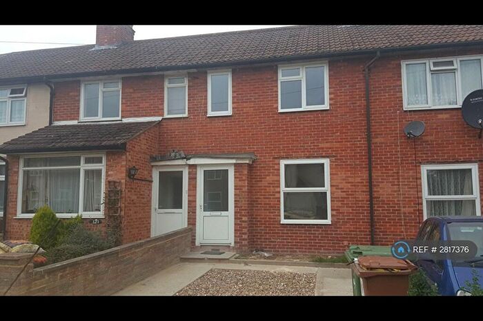 3 Bedroom Terraced House To Rent In Waltham Rd, Carshalton, SM5