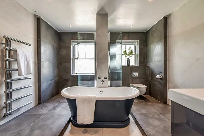 5 Bedroom Detached House For Sale In Lake Road, Curdridge, Southampton, Hampshire, SO32