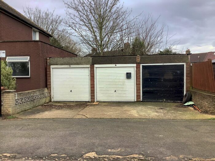 Parking/garage To Rent In Cogan Avenue, Walthamstow, E17