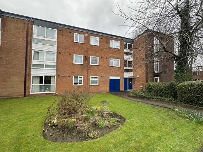 2 Bedroom Apartment To Rent In Hackness Road, Manchester, M21