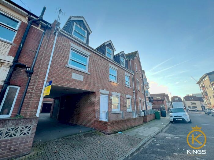 1 Bedroom Flat To Rent In Sandringham Road, Portsmouth, PO1