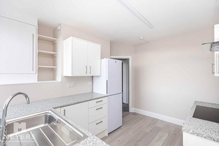 2 Bedroom Apartment To Rent In Wilson Road, Bournemouth, BH1