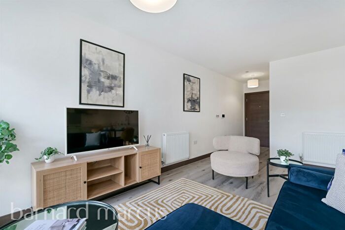 1 Bedroom Flat For Sale In The Venue, Gramophone Lane, Hayes, UB3