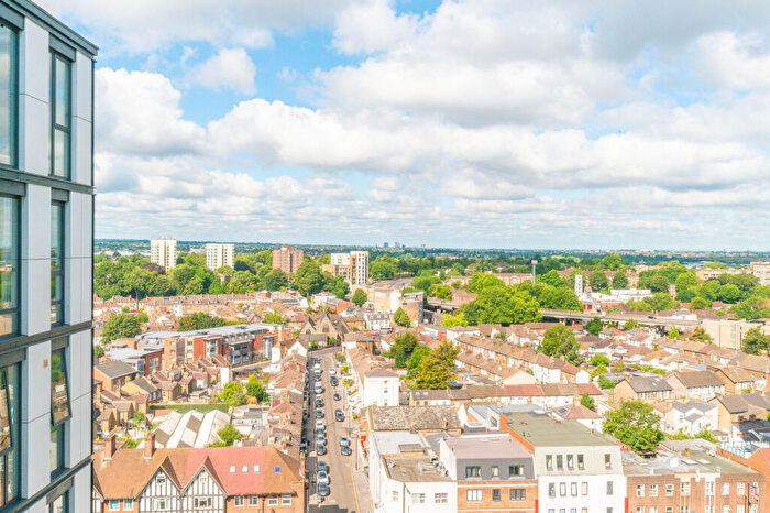 2 Bedroom Flat For Sale In Centrillion Point, Central Croydon, Croydon, CR0