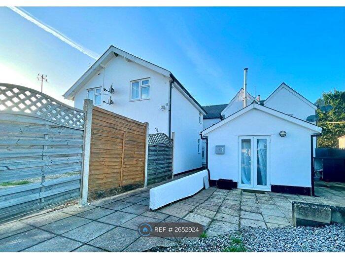 1 Bedroom Flat To Rent In High Street, Semington, Trowbridge, BA14