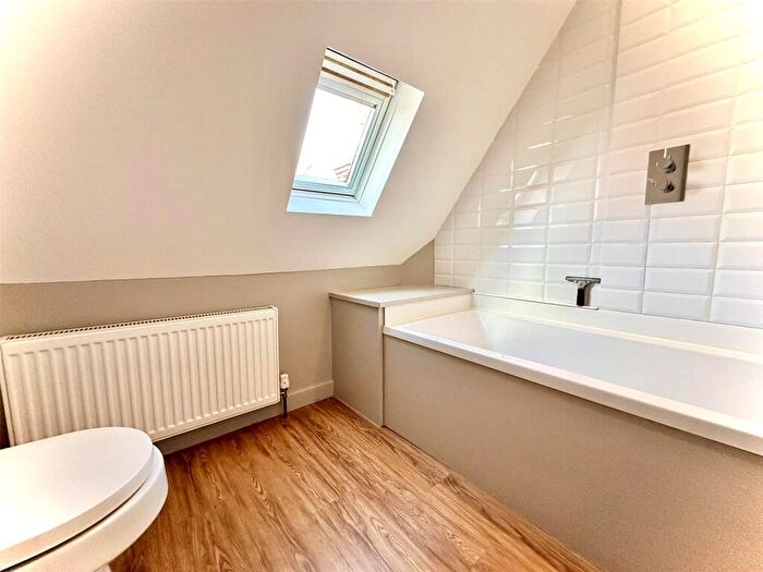 2 Bedroom Apartment To Rent In Henleaze, Henleaze Gardens, BS9